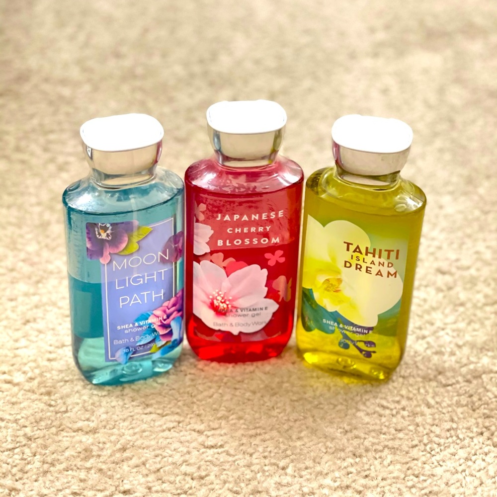 BATH AND BODY WORKS show gel bundle
